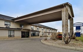 Lexington Inn & Suites-Windsor